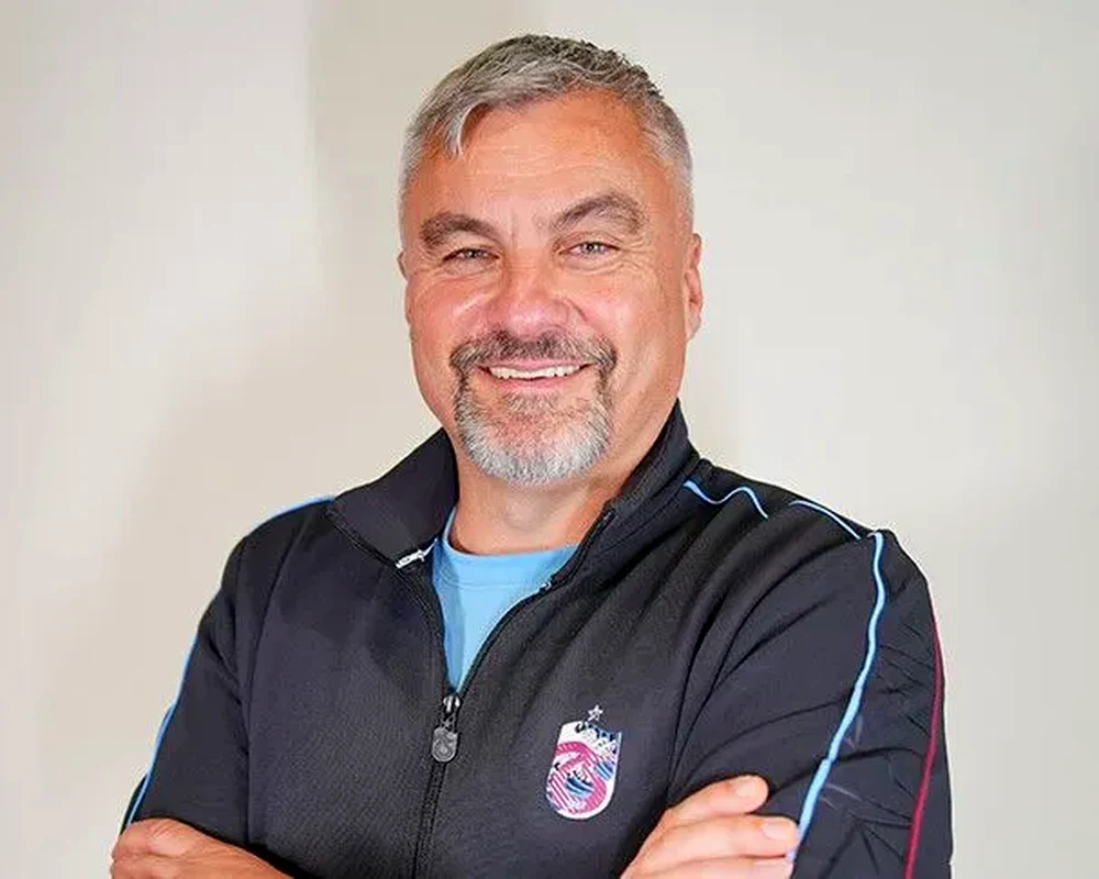 Trabzonspor Teknik Direktörü Reis, disiplin ve özgürlüğü ön planda - Dosya Haber